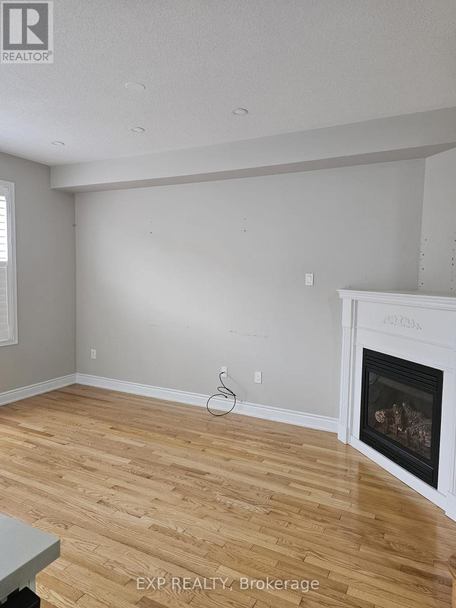 25 Pentonville Road, Brampton (Sandringham-Wellington), Ontario  L6R 3R9 - Photo 5 - W12207876