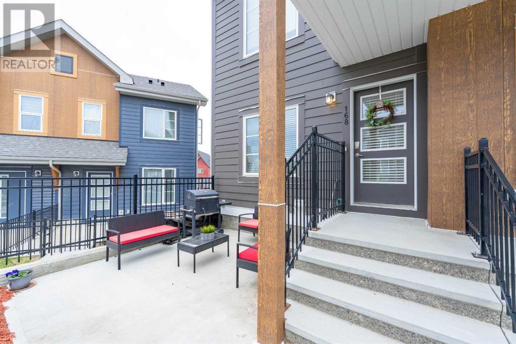 Property at 168 Livingstone Common NE image 4