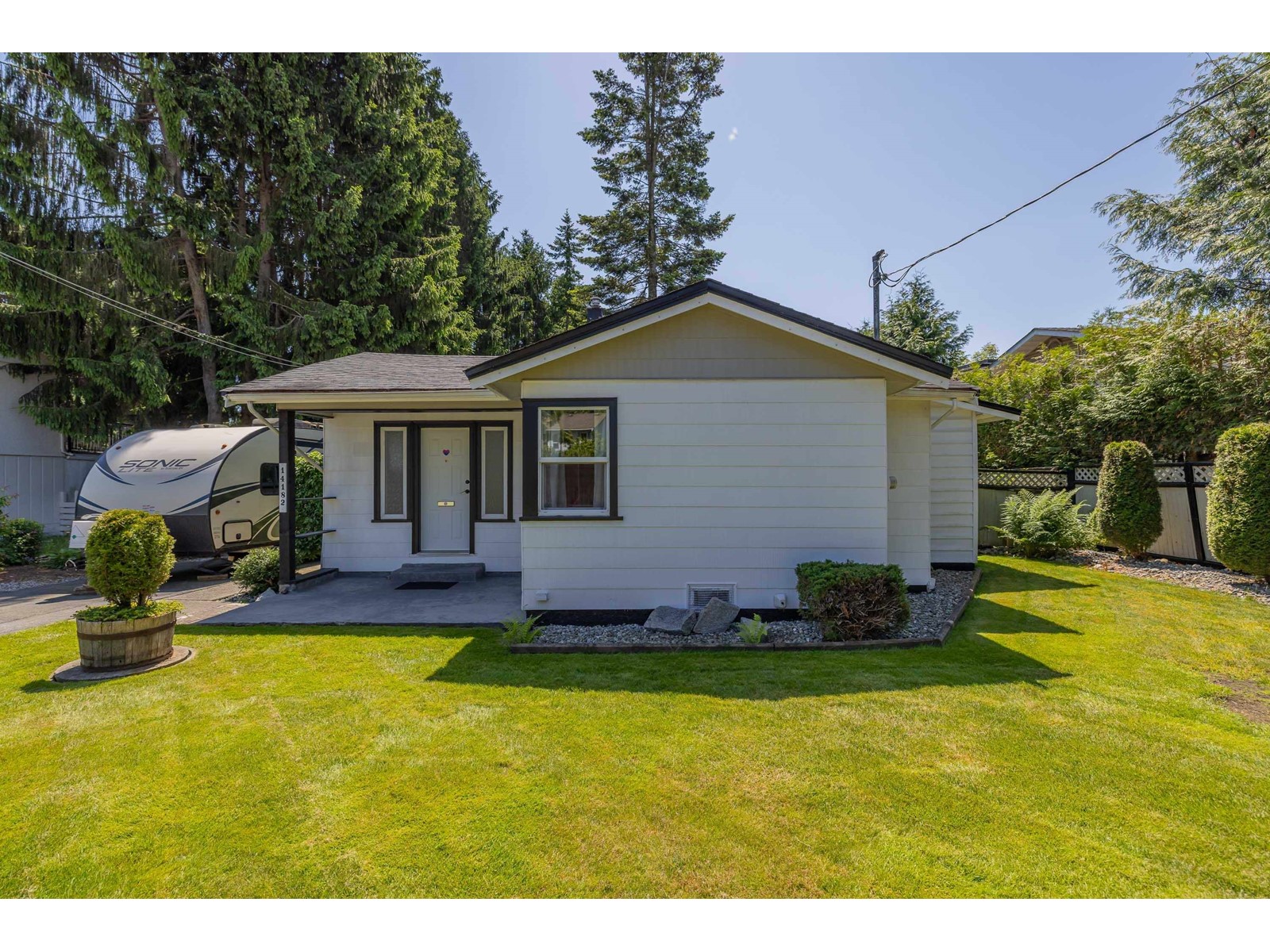 14182 North Bluff Road, White Rock, British Columbia  V4B 3C4 - Photo 4 - R3012723