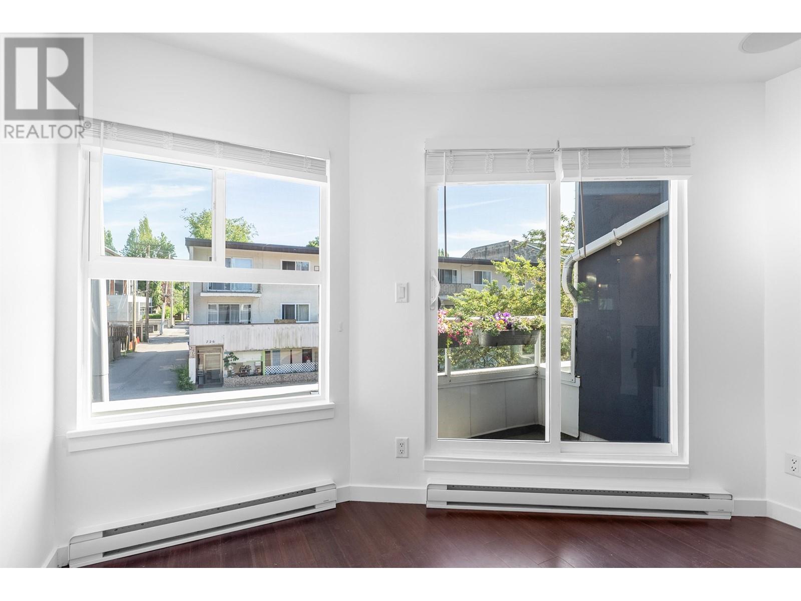 E 733 W 16th Avenue, Vancouver, British Columbia  V5Z 1S8 - Photo 10 - R3013428