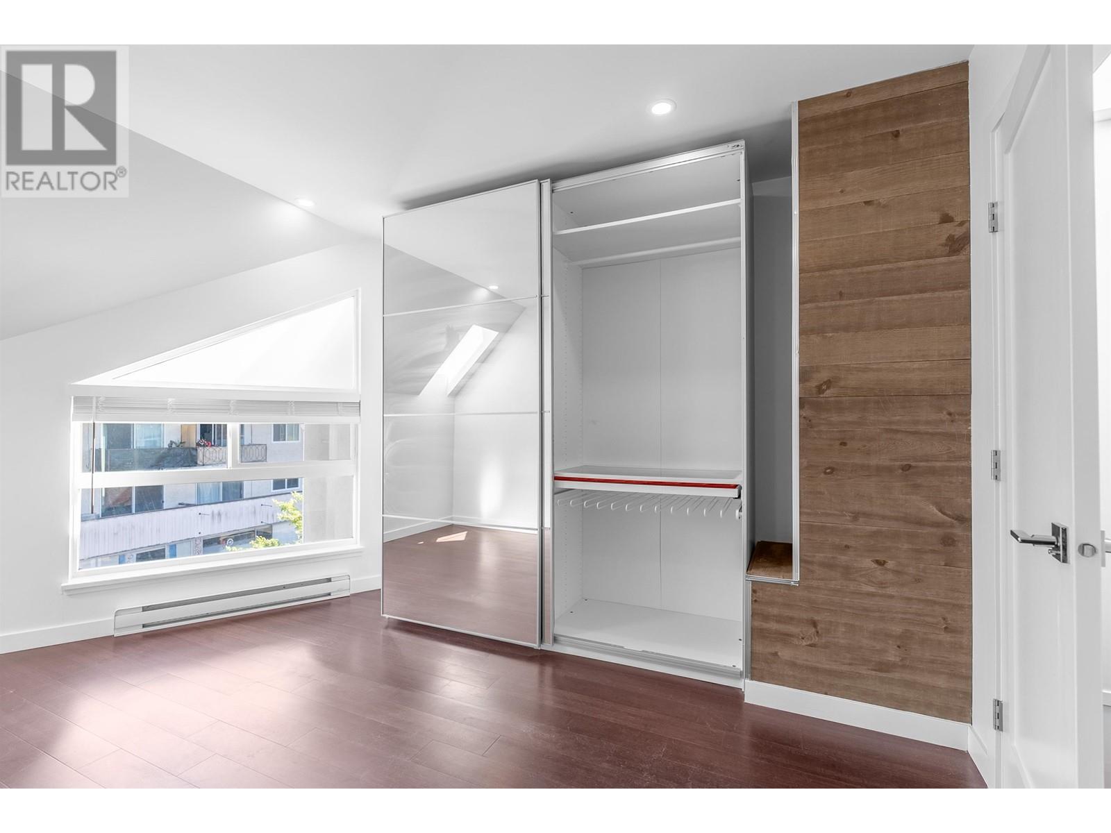 E 733 W 16th Avenue, Vancouver, British Columbia  V5Z 1S8 - Photo 13 - R3013428