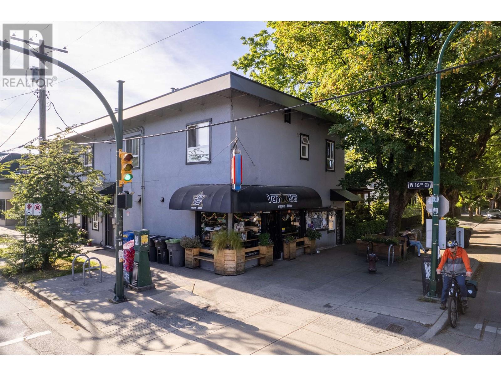 E 733 W 16th Avenue, Vancouver, British Columbia  V5Z 1S8 - Photo 29 - R3013428