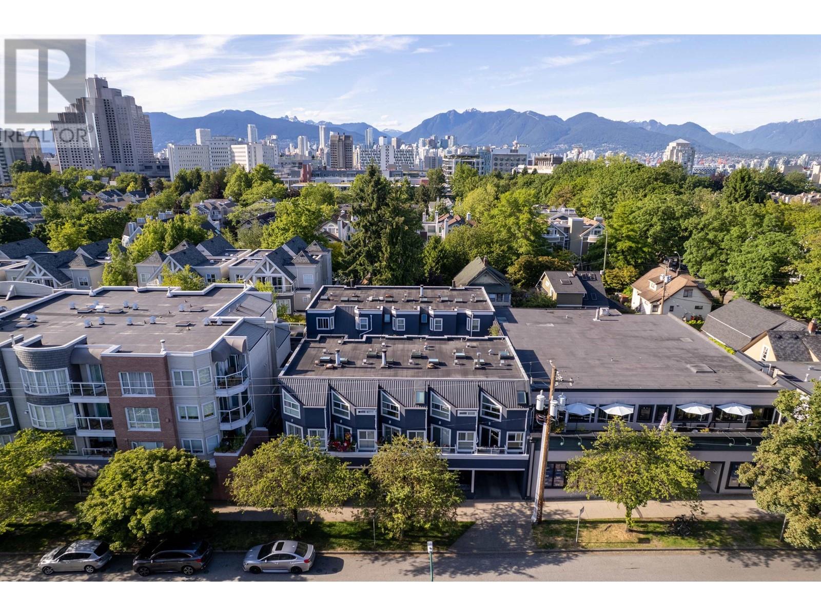 E 733 W 16th Avenue, Vancouver, British Columbia  V5Z 1S8 - Photo 32 - R3013428