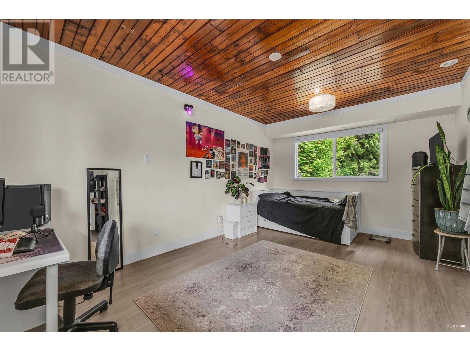 4875 Skyline Drive, North Vancouver, British Columbia  V7R 3J2 - Photo 22 - R3013435