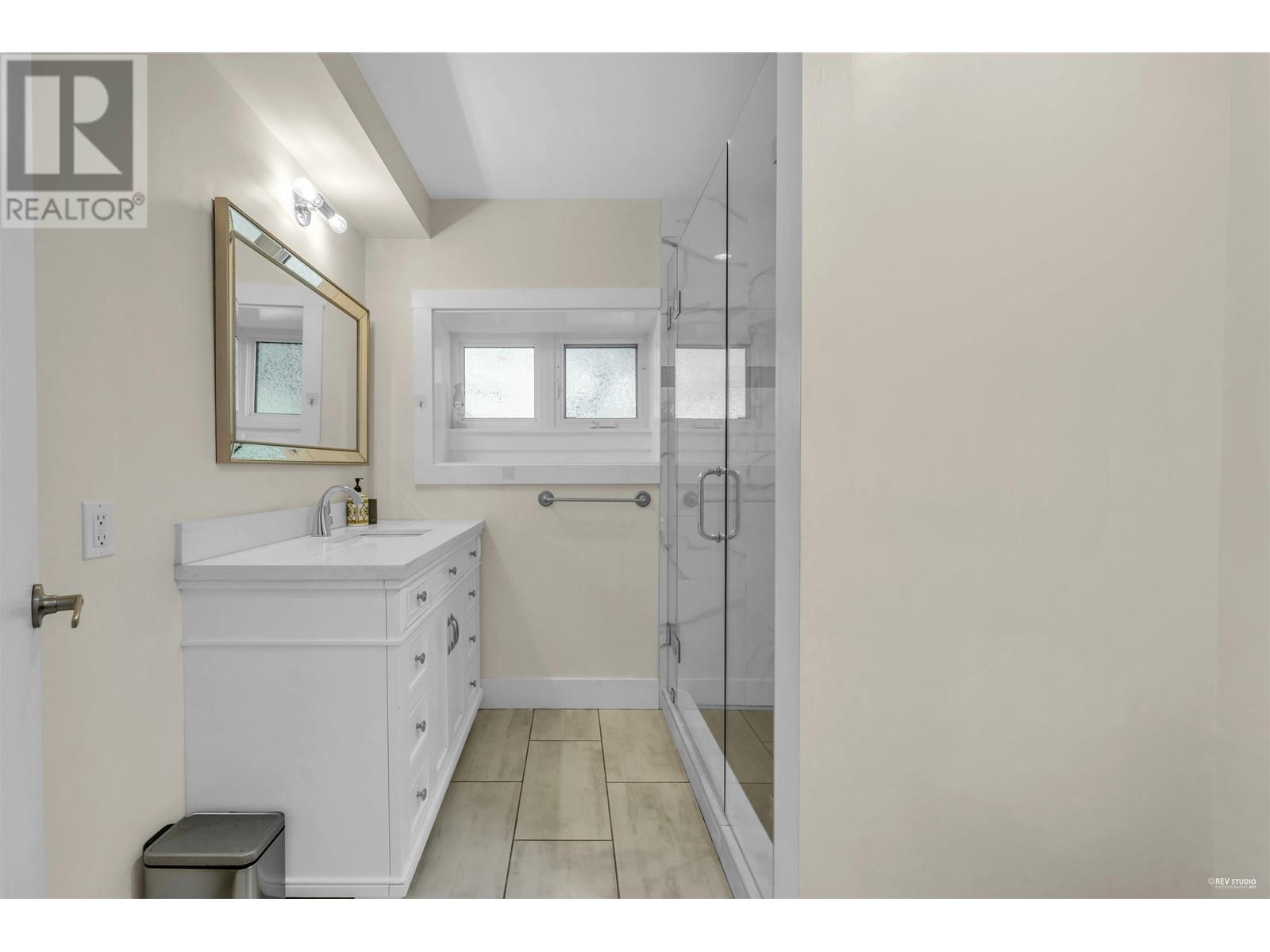 4875 Skyline Drive, North Vancouver, British Columbia  V7R 3J2 - Photo 9 - R3013435