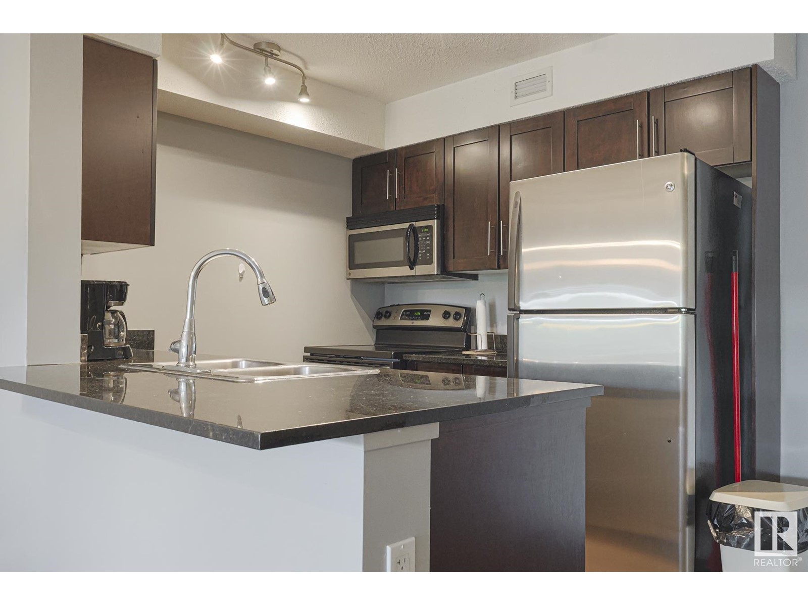 #110 11804 22 Av Sw, Edmonton, Alberta  T6W 2A2 - Photo 2 - E4441414