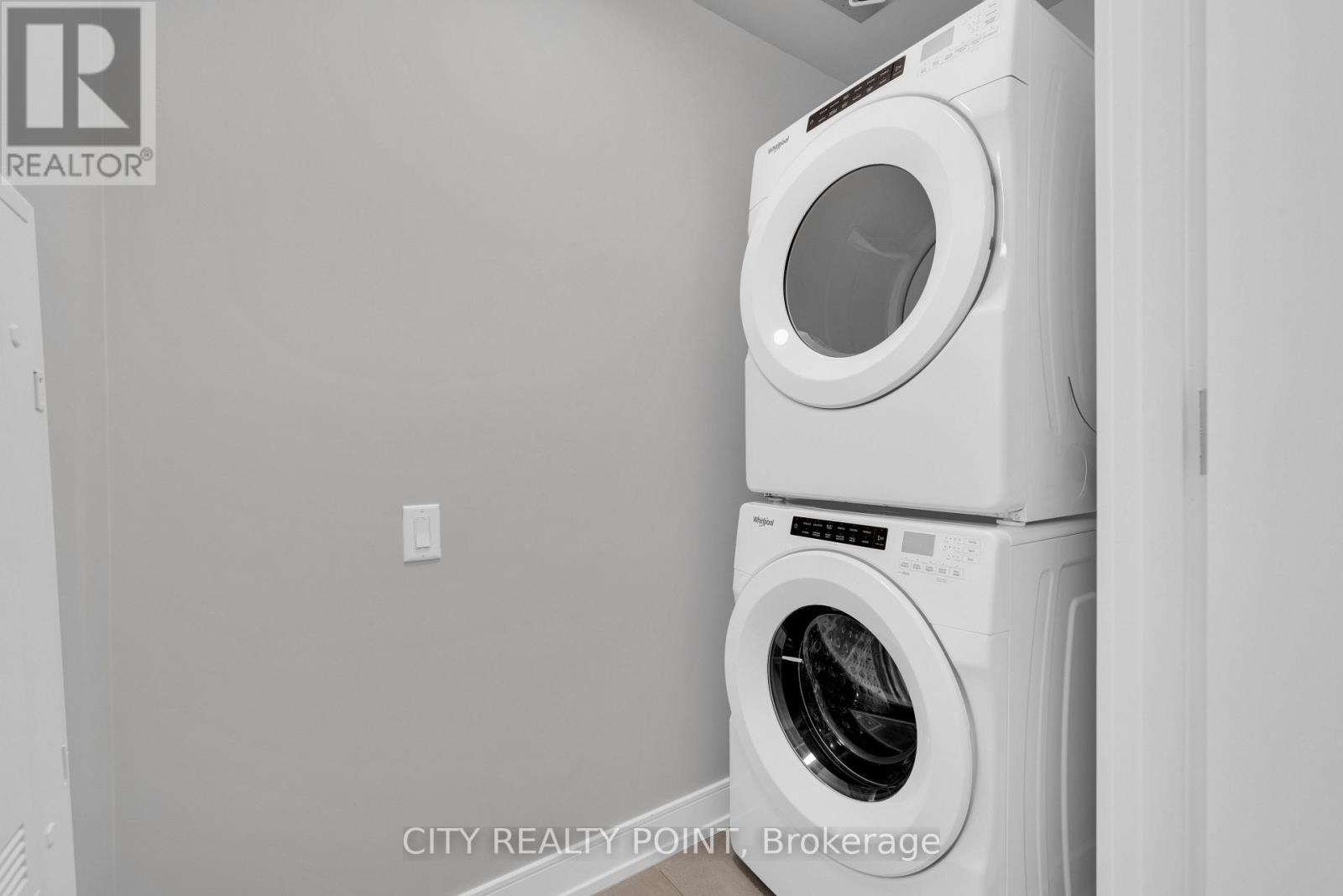214 - 664 Spadina Avenue, Toronto, Ontario  M5S 2H7 - Photo 8 - C12208530