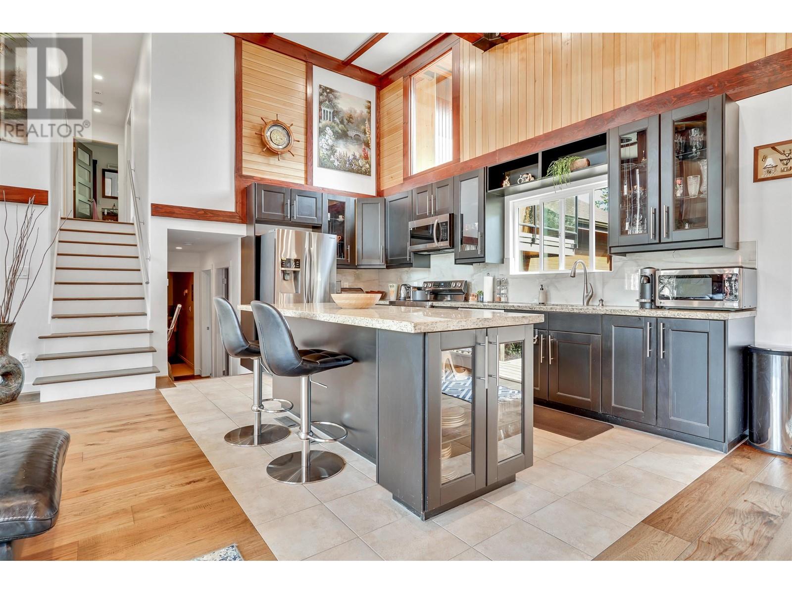 852 Wright Avenue, Port Coquitlam, British Columbia  V3B 1W1 - Photo 6 - R3012950