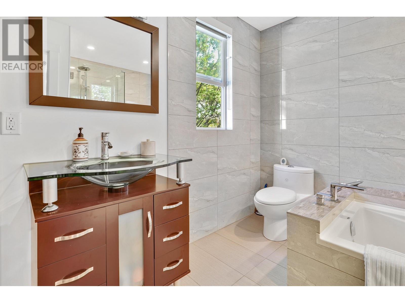852 Wright Avenue, Port Coquitlam, British Columbia  V3B 1W1 - Photo 24 - R3012950