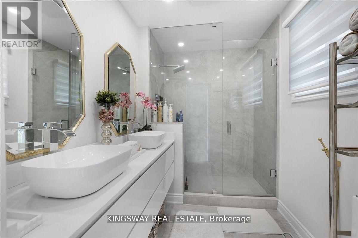 265 Wycliffe Avenue, Vaughan, Ontario  L4L 3N7 - Photo 16 - N12208523