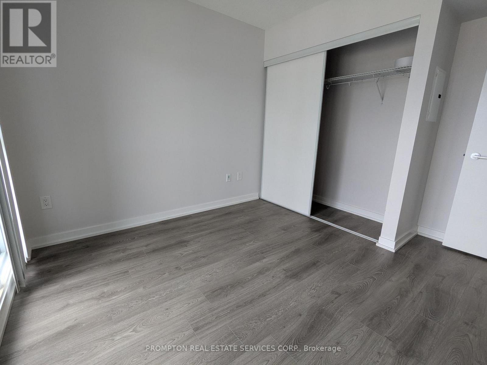 625 - 21 Iceboat Terrace, Toronto, Ontario  M5V 4A9 - Photo 10 - C12189029