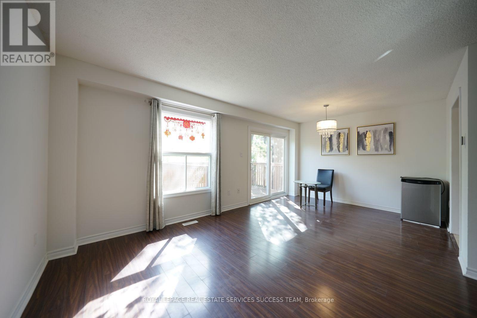 1110 Edgehill Place, Oakville, Ontario  L6M 2E6 - Photo 19 - W12208525