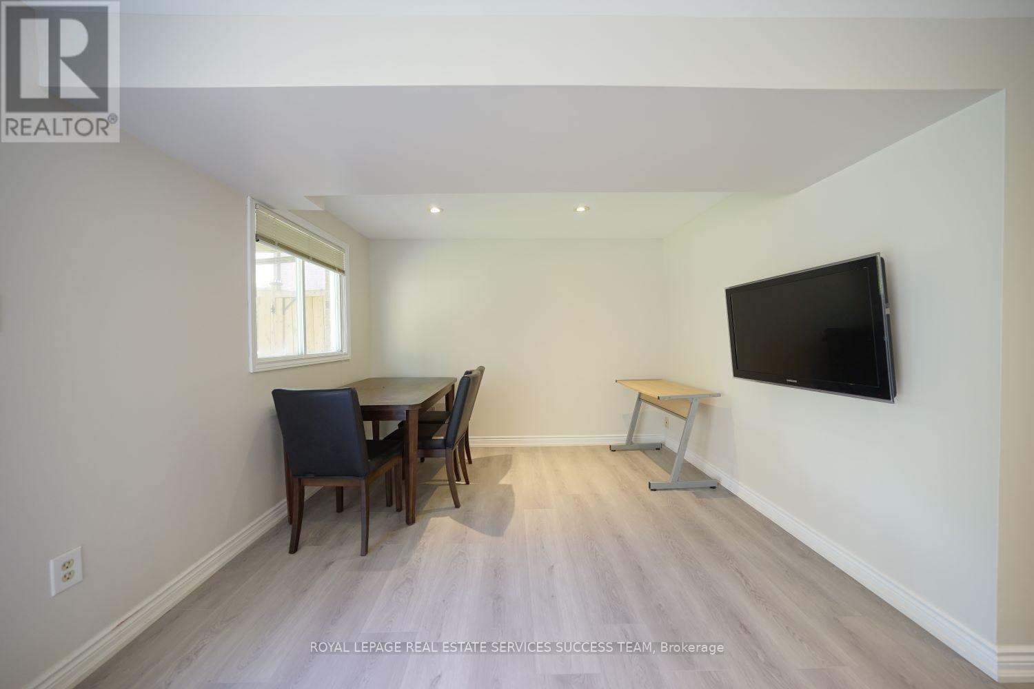 1110 Edgehill Place, Oakville, Ontario  L6M 2E6 - Photo 25 - W12208525