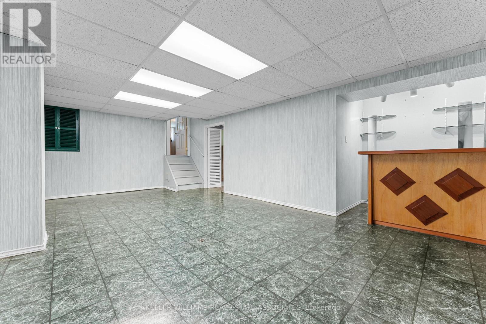 2437 Chilsworthy Avenue, Mississauga (Cooksville), Ontario  L5B 2R4 - Photo 21 - W12208537