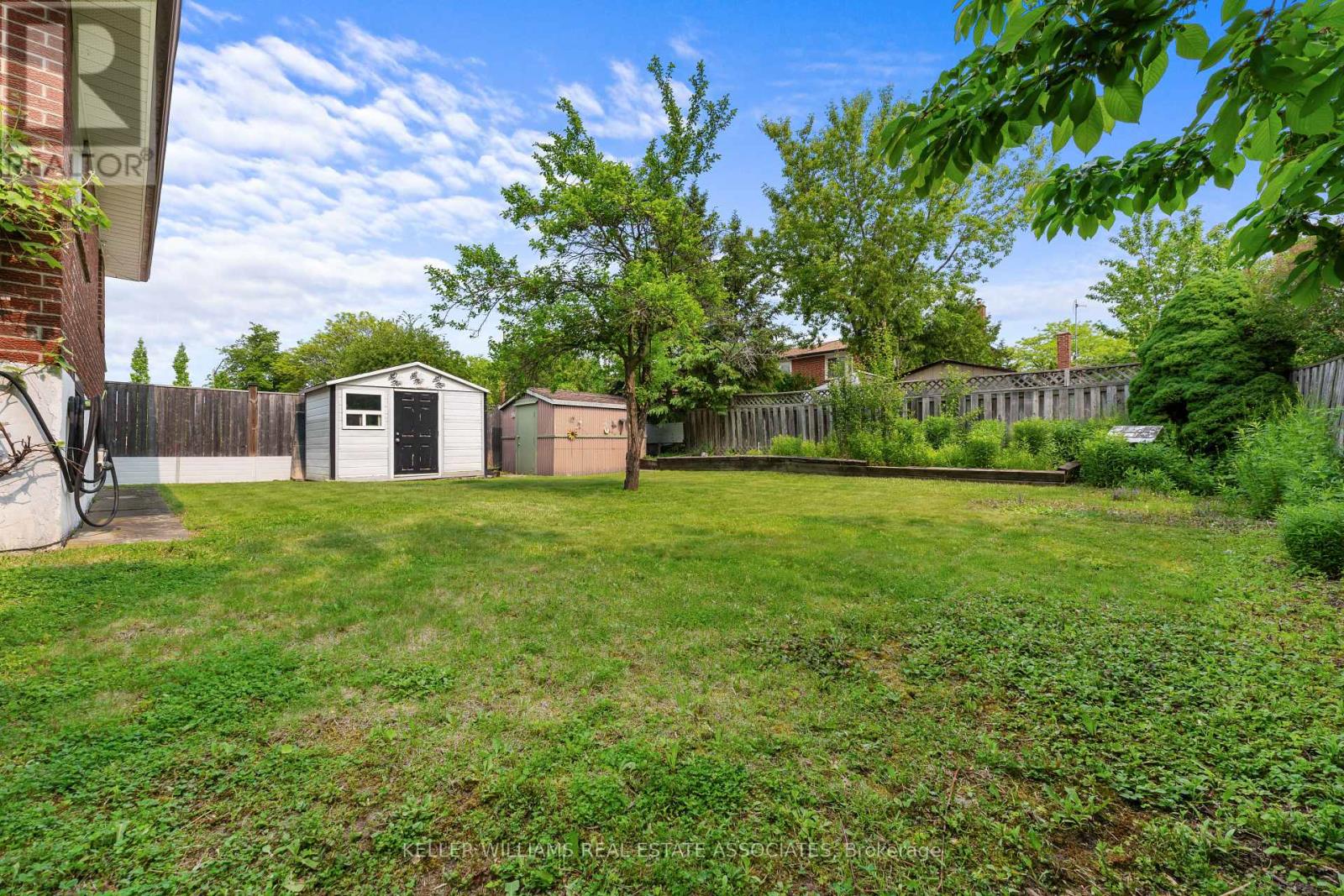 2437 Chilsworthy Avenue, Mississauga (Cooksville), Ontario  L5B 2R4 - Photo 23 - W12208537