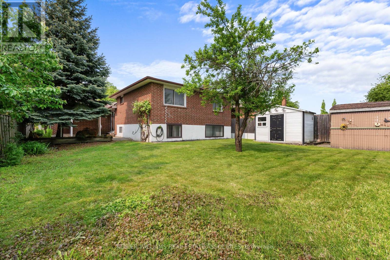 2437 Chilsworthy Avenue, Mississauga (Cooksville), Ontario  L5B 2R4 - Photo 26 - W12208537
