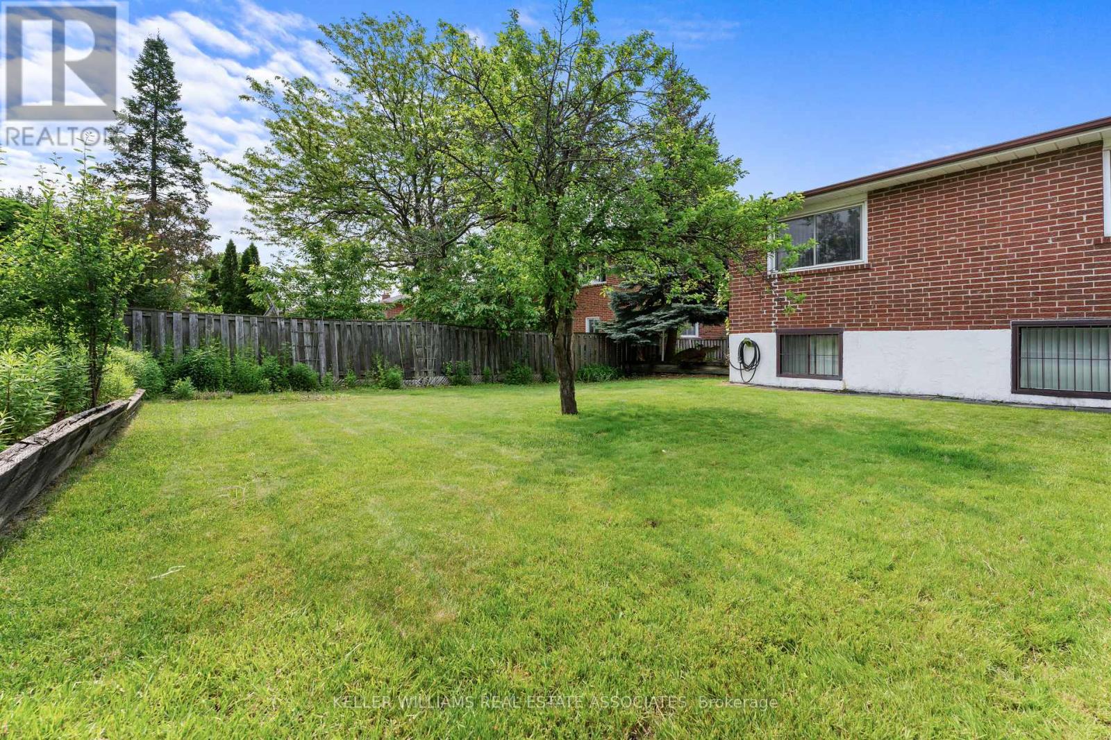 2437 Chilsworthy Avenue, Mississauga (Cooksville), Ontario  L5B 2R4 - Photo 27 - W12208537
