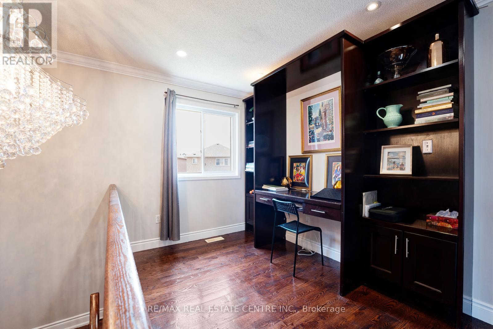 26 Ferncastle Crescent, Brampton (Fletcher's Meadow), Ontario  L7A 3P2 - Photo 21 - W12208554