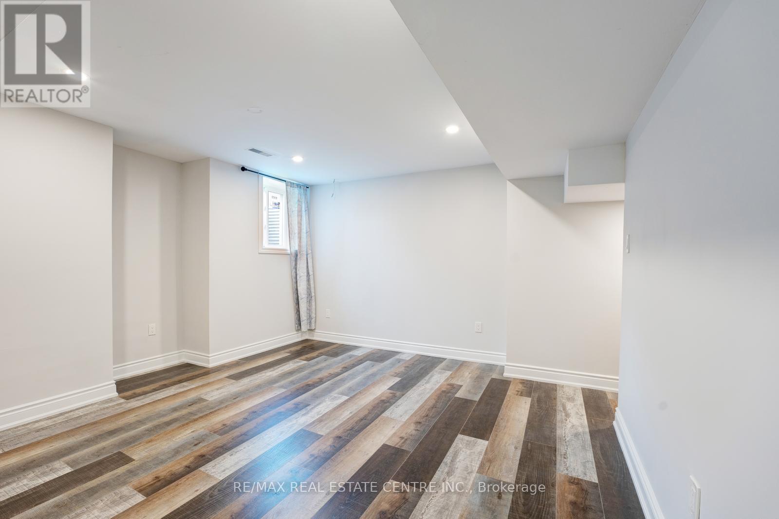 26 Ferncastle Crescent, Brampton (Fletcher's Meadow), Ontario  L7A 3P2 - Photo 37 - W12208554
