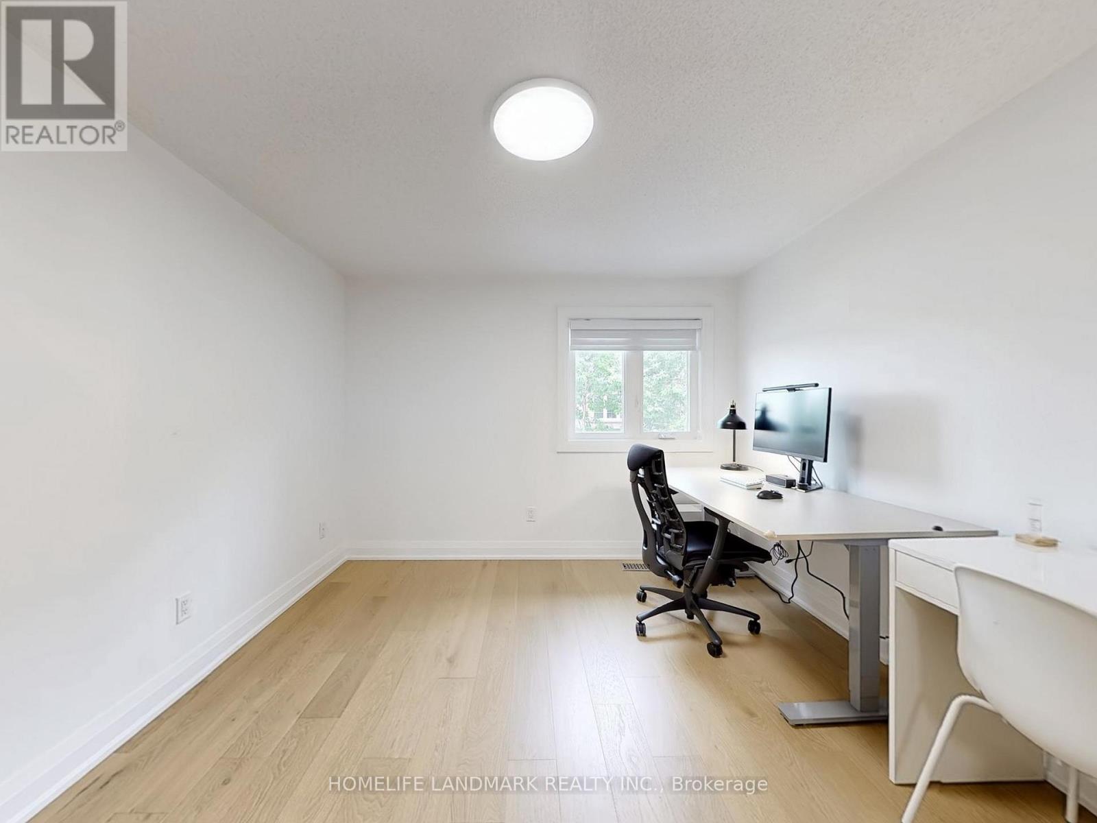 168 Kingsbridge Garden Circle, Mississauga (Hurontario), Ontario  L5R 1T5 - Photo 24 - W12208558