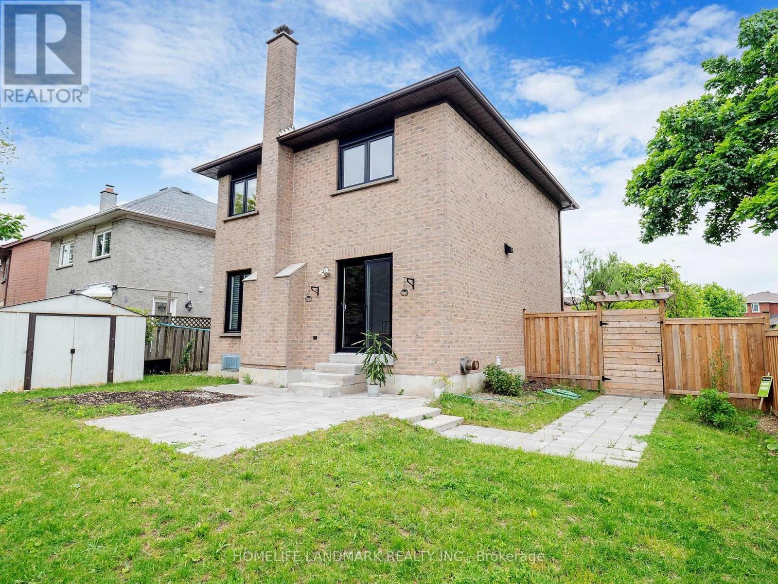 168 Kingsbridge Garden Circle, Mississauga (Hurontario), Ontario  L5R 1T5 - Photo 50 - W12208558