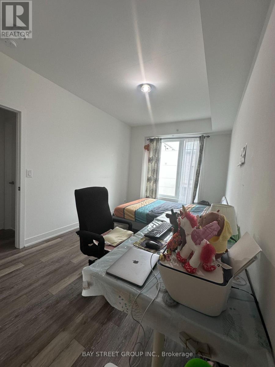 3 - 3483 Widdicombe Way, Mississauga, Ontario  L5L 2M5 - Photo 13 - W12208564