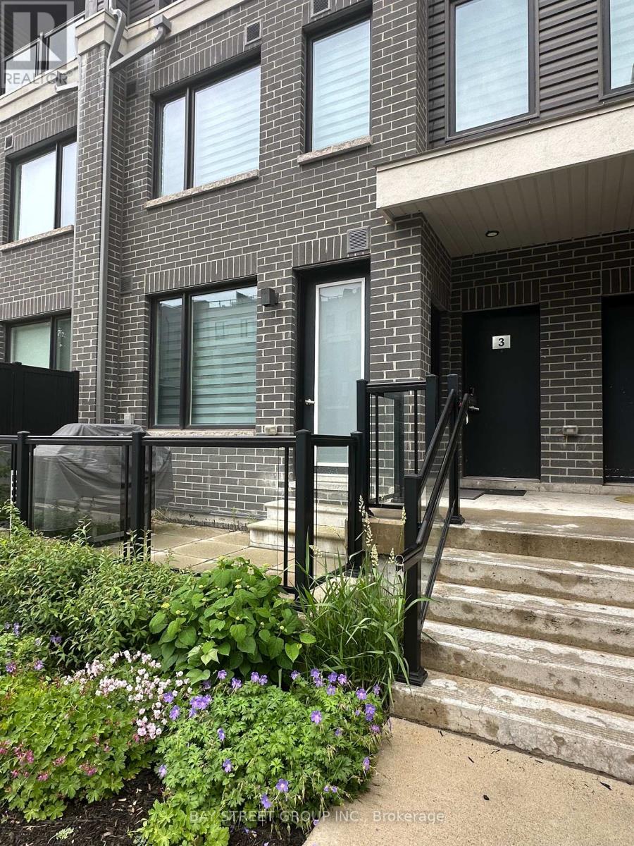 3 - 3483 Widdicombe Way, Mississauga, Ontario  L5L 2M5 - Photo 4 - W12208564