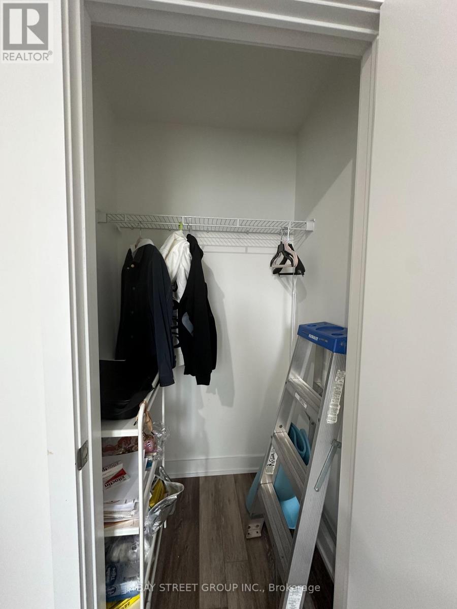 3 - 3483 Widdicombe Way, Mississauga, Ontario  L5L 2M5 - Photo 8 - W12208564