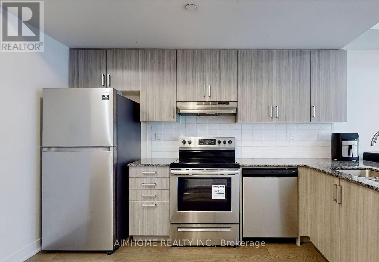 31 Frederick Tisdale Drive, Toronto (Downsview-Roding-Cfb), Ontario  M3K 0C4 - Photo 3 - W12208567