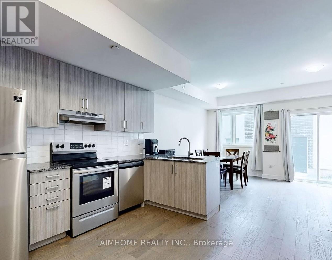 31 Frederick Tisdale Drive, Toronto (Downsview-Roding-Cfb), Ontario  M3K 0C4 - Photo 4 - W12208567