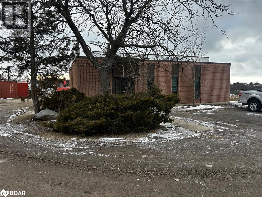 14 PAPPLE Road, Brantford, Ontario