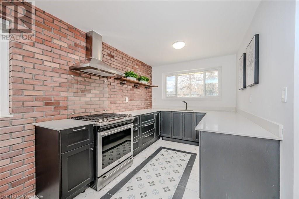 2238 Truscott Drive, Mississauga, Ontario  L5J 2A8 - Photo 7 - 40710572
