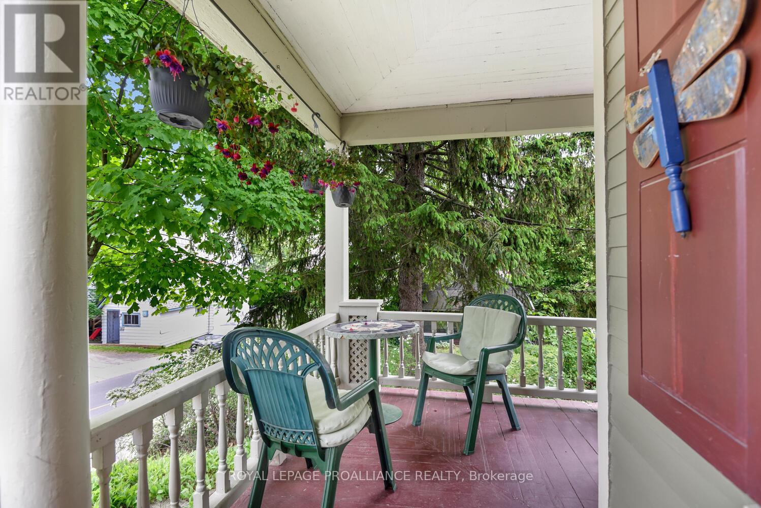 77 Ormond Street, Brockville, Ontario  K6V 2K7 - Photo 14 - X12208575
