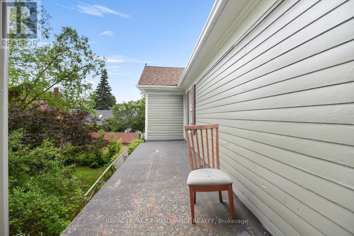 77 Ormond Street, Brockville, Ontario  K6V 2K7 - Photo 24 - X12208575