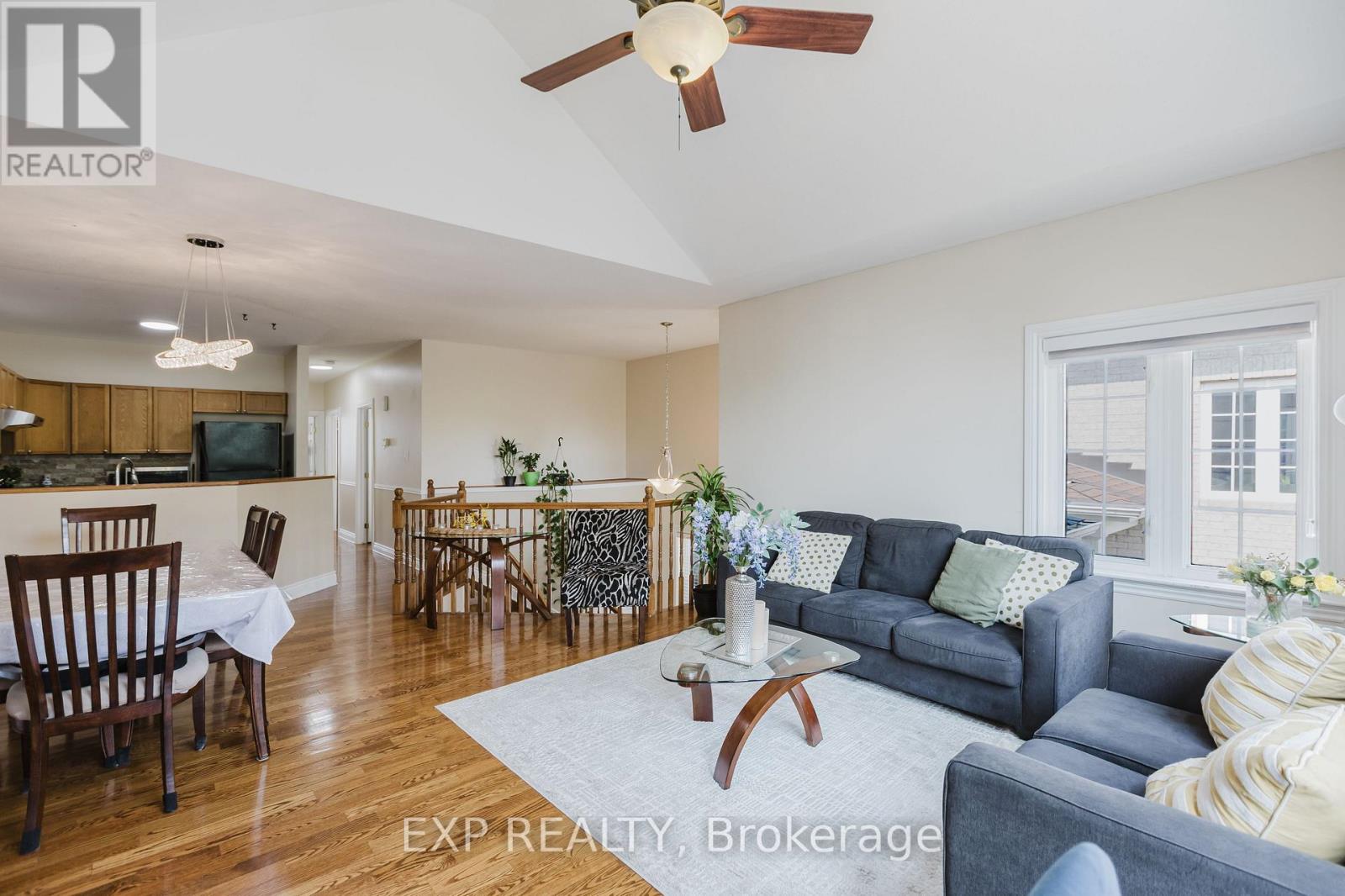29 Castle Glen Crescent, Ottawa, Ontario  K2L 4G9 - Photo 12 - X12208573