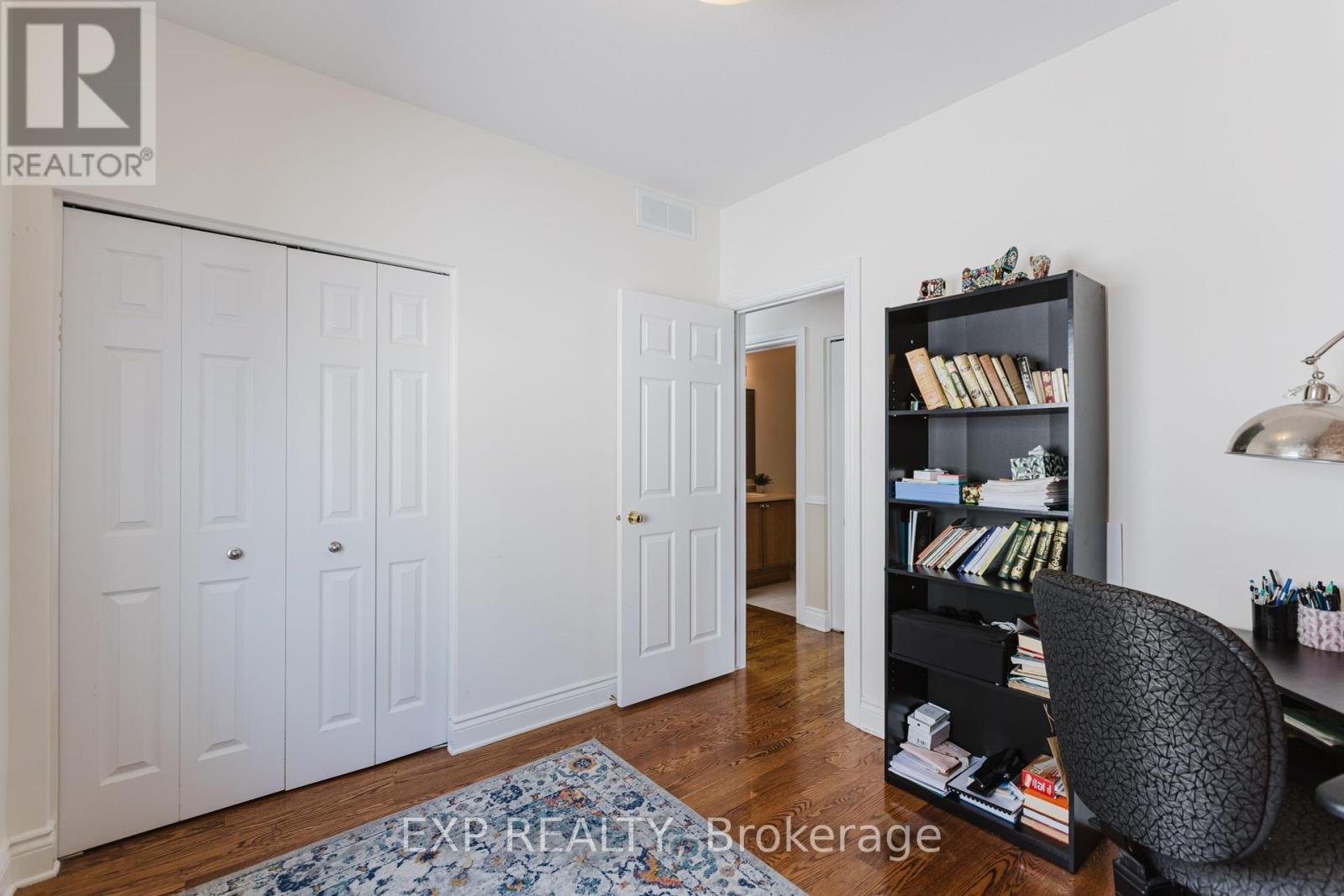 29 Castle Glen Crescent, Ottawa, Ontario  K2L 4G9 - Photo 21 - X12208573
