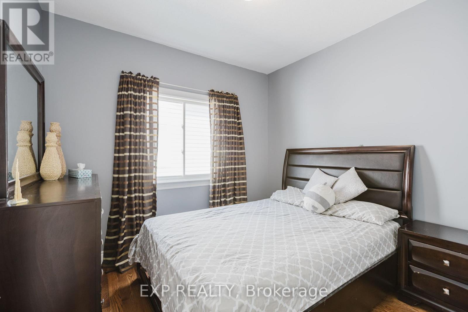 29 Castle Glen Crescent, Ottawa, Ontario  K2L 4G9 - Photo 22 - X12208573