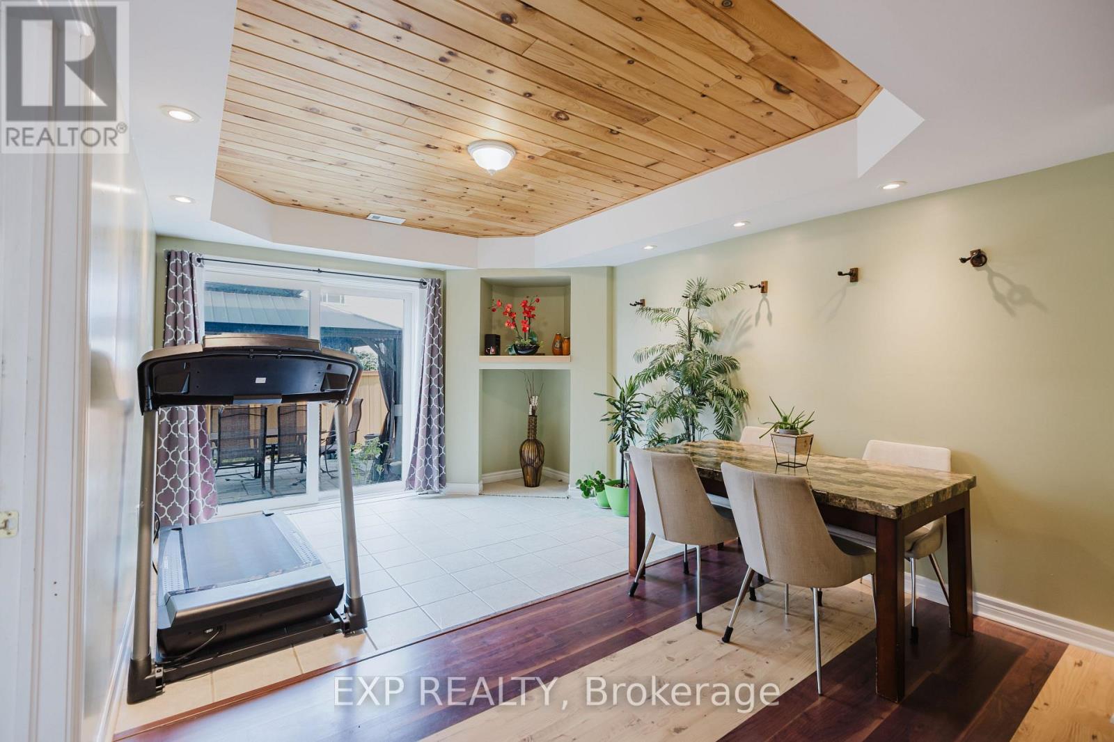 29 Castle Glen Crescent, Ottawa, Ontario  K2L 4G9 - Photo 29 - X12208573