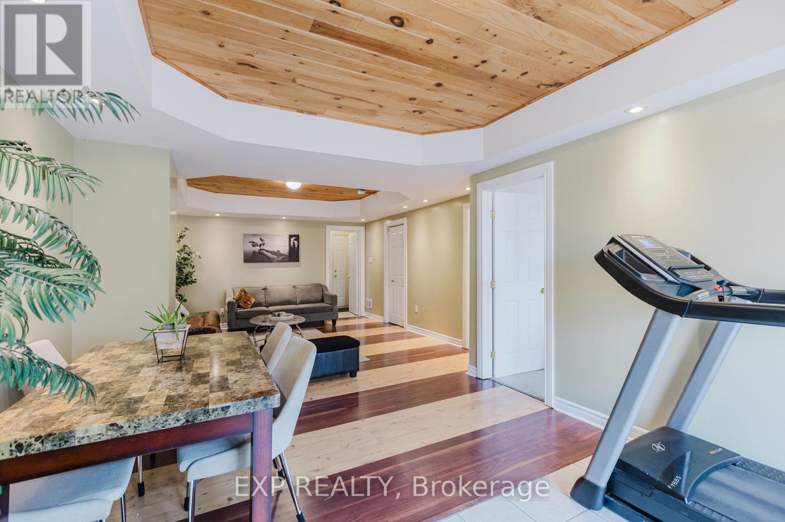 29 Castle Glen Crescent, Ottawa, Ontario  K2L 4G9 - Photo 30 - X12208573