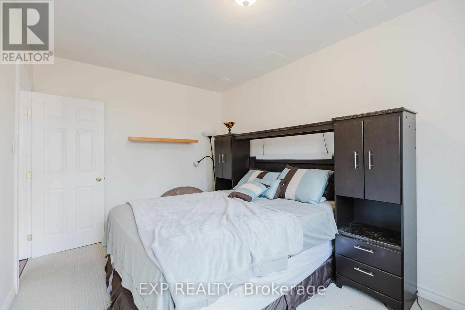 29 Castle Glen Crescent, Ottawa, Ontario  K2L 4G9 - Photo 32 - X12208573