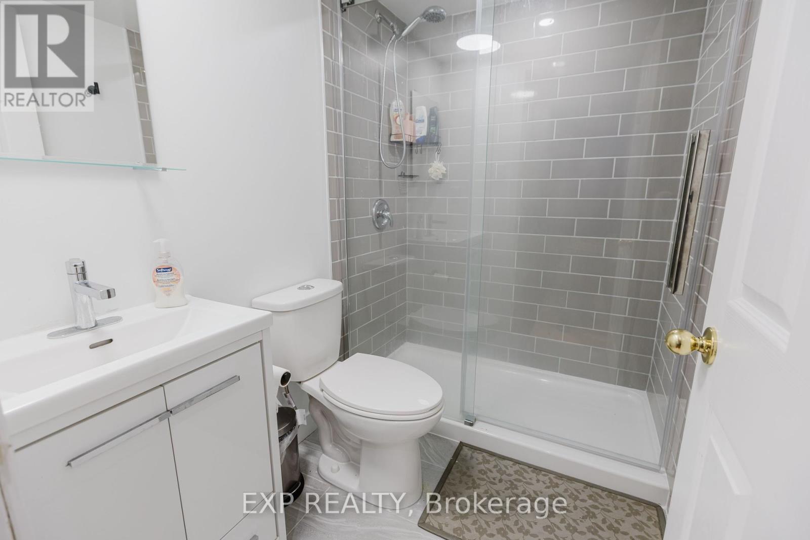 29 Castle Glen Crescent, Ottawa, Ontario  K2L 4G9 - Photo 33 - X12208573