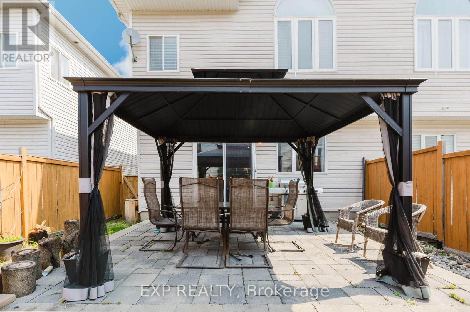 29 Castle Glen Crescent, Ottawa, Ontario  K2L 4G9 - Photo 36 - X12208573