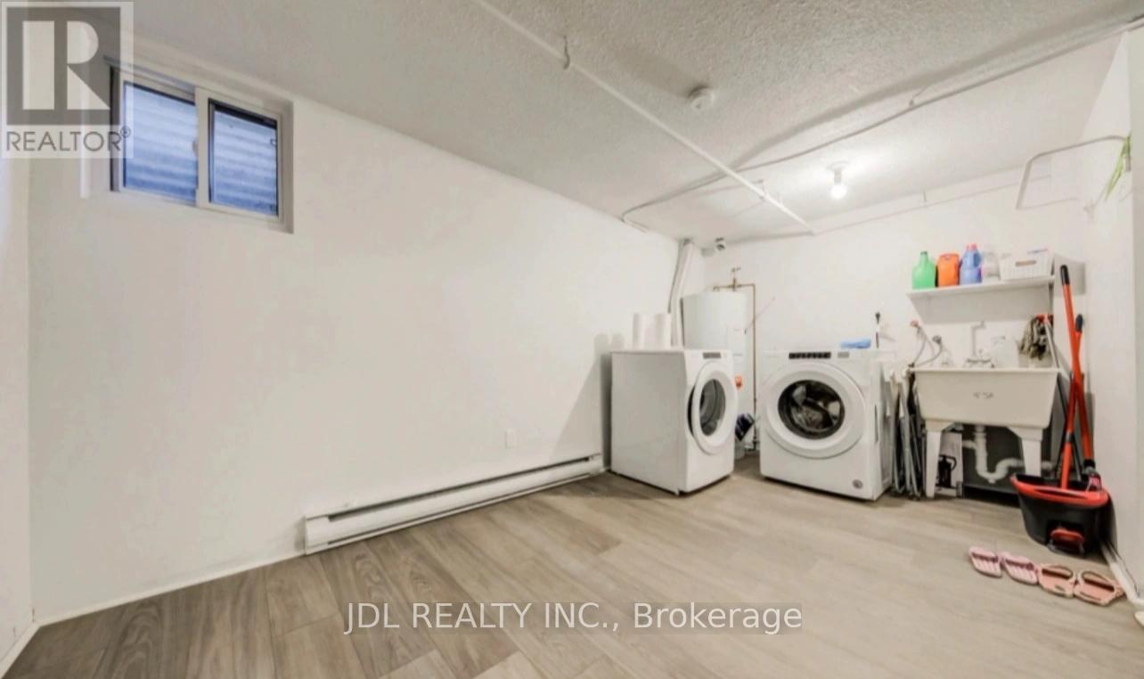 Room 3-Th19 - 130 Clinton Street, Toronto, Ontario  M6G 2Y3 - Photo 13 - C12208577