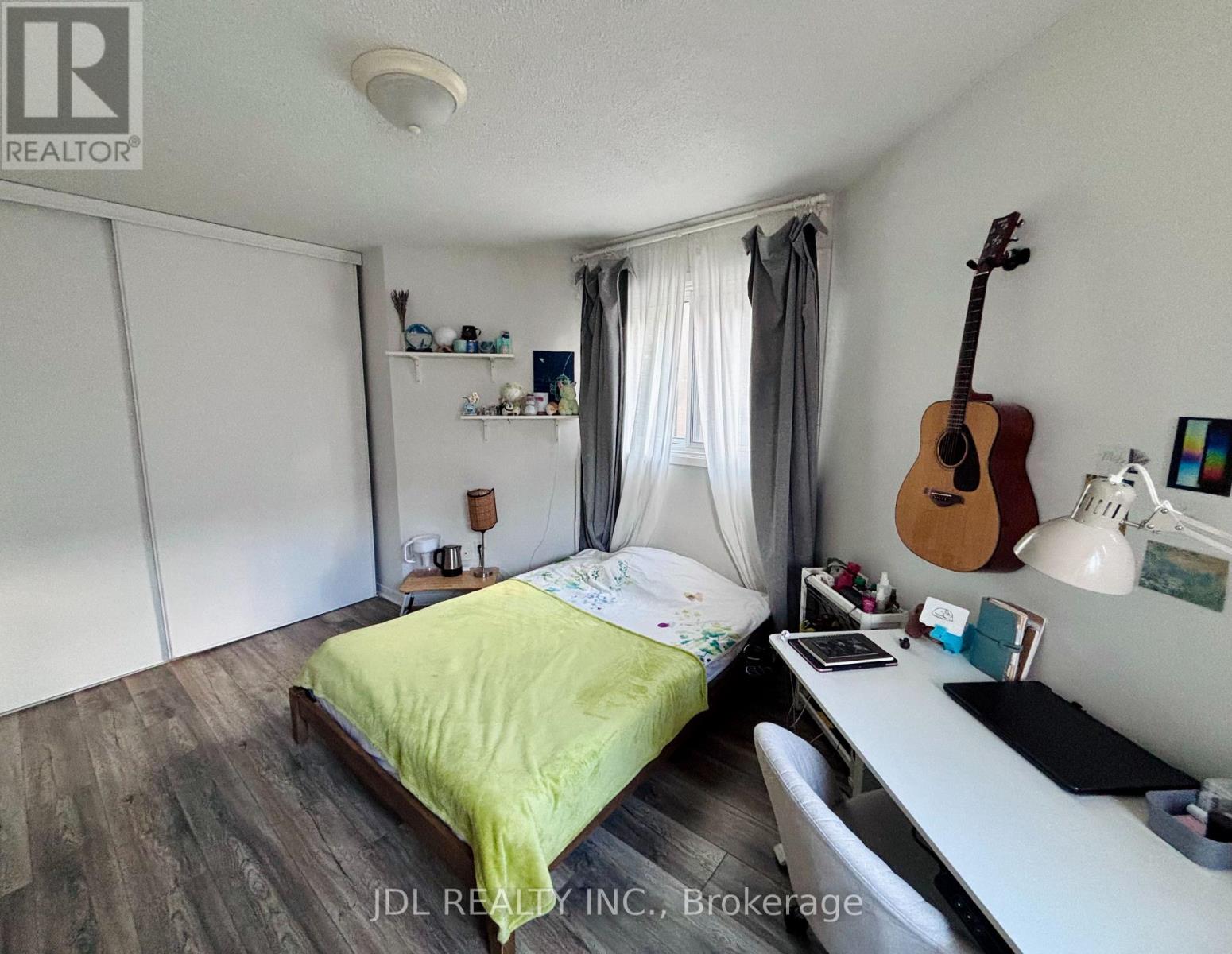 Room 3-Th19 - 130 Clinton Street, Toronto, Ontario  M6G 2Y3 - Photo 7 - C12208577