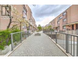 ROOM 2-TH19 - 130 CLINTON STREET, Toronto, Ontario