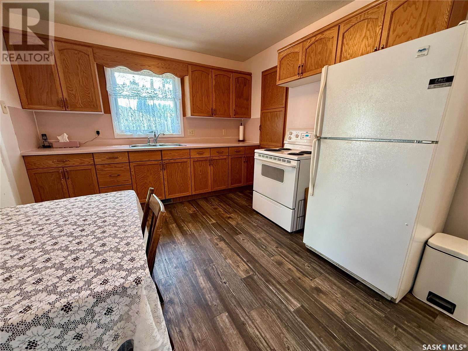 1601 104th Street, North Battleford, Saskatchewan  S9A 1P6 - Photo 11 - SK008945