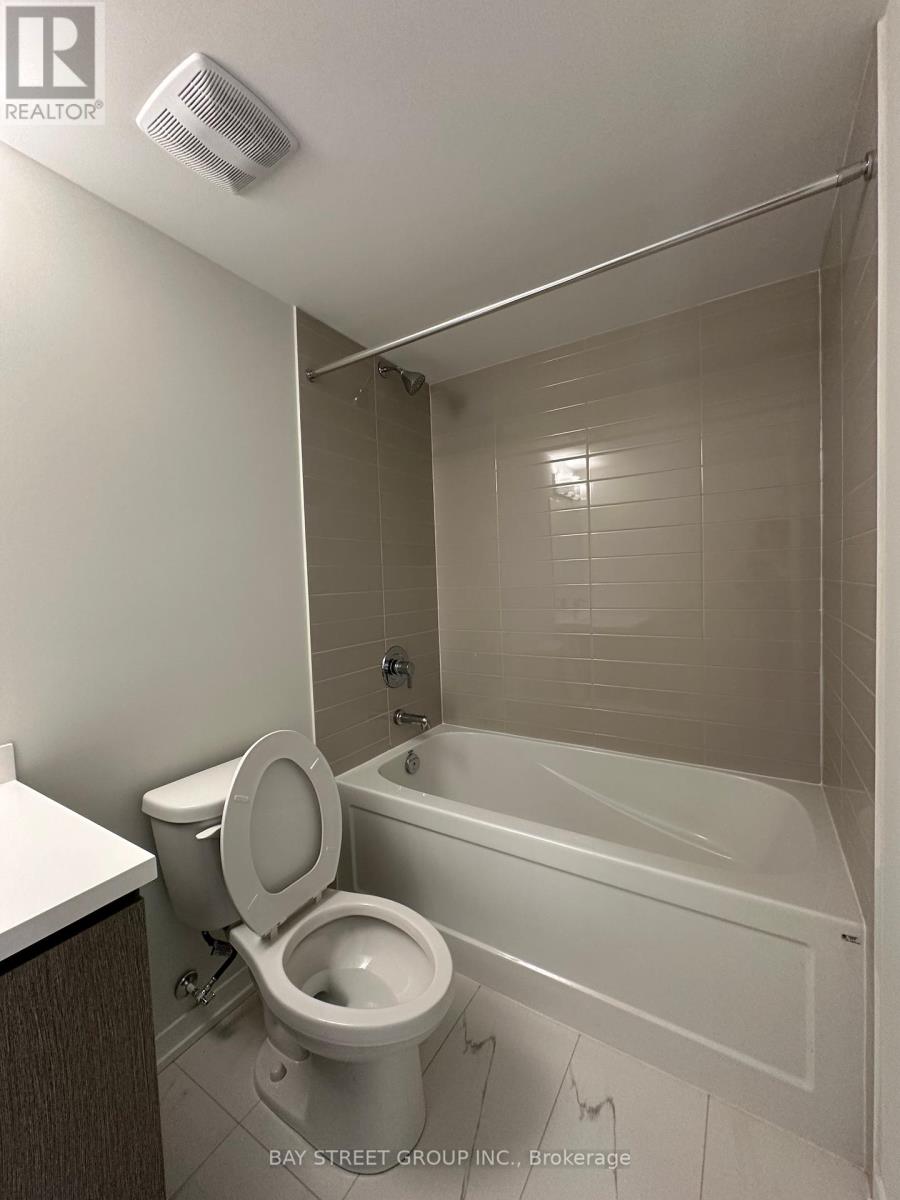 Th166 - 151 Honey Crisp Crescent, Vaughan, Ontario  L4K 5Z8 - Photo 10 - N12208588