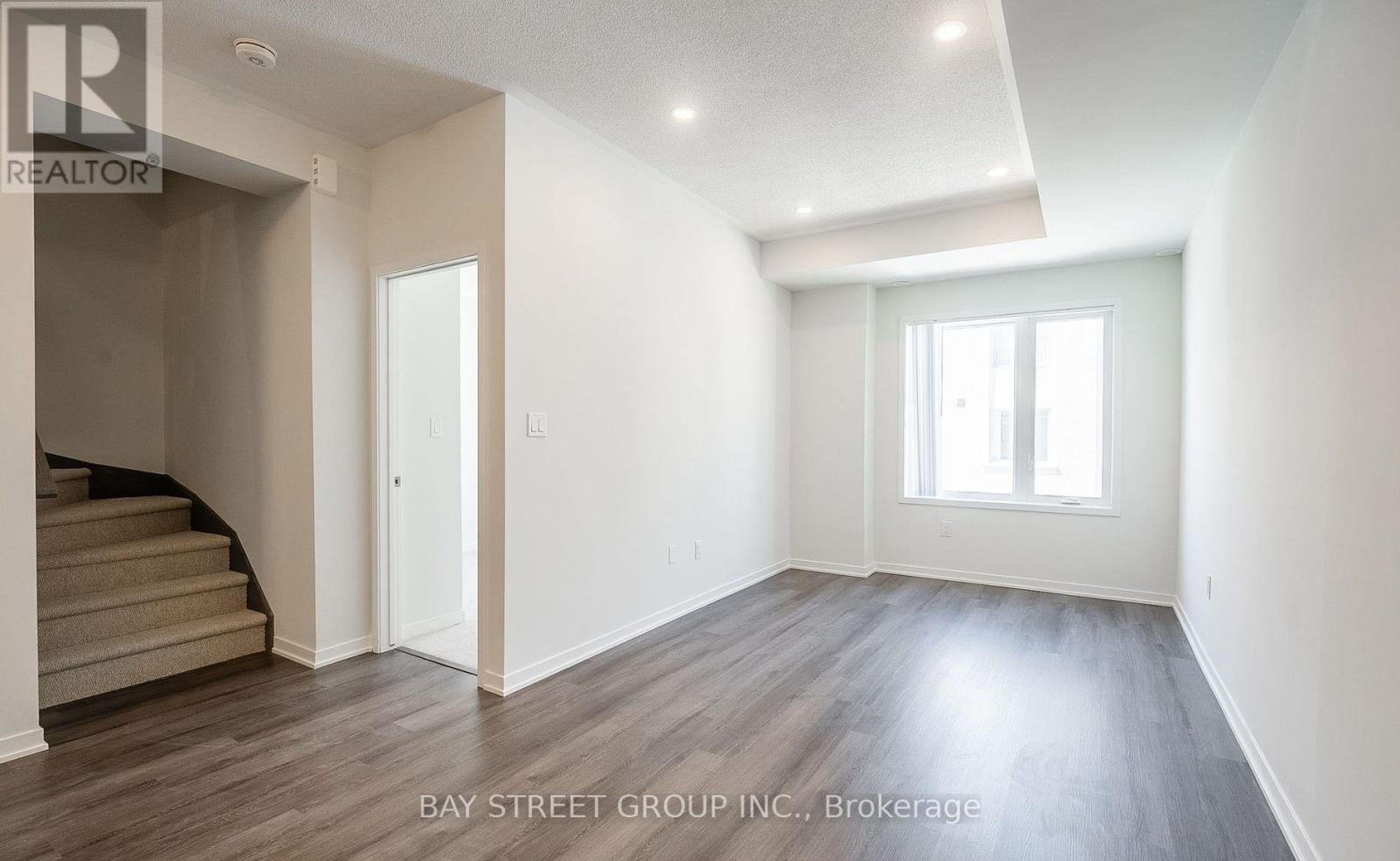 Th166 - 151 Honey Crisp Crescent, Vaughan, Ontario  L4K 5Z8 - Photo 6 - N12208588