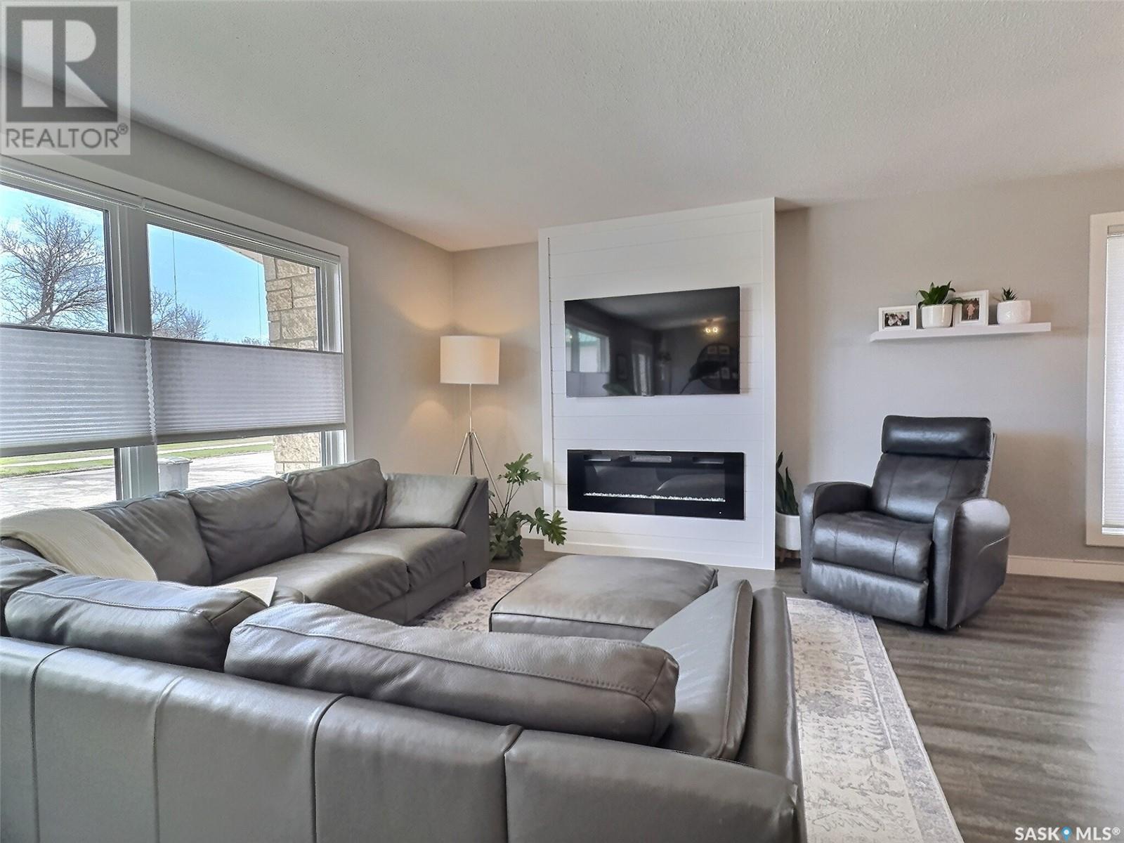 1017 2nd Street, Estevan, Saskatchewan  S4A 0L6 - Photo 6 - SK004554