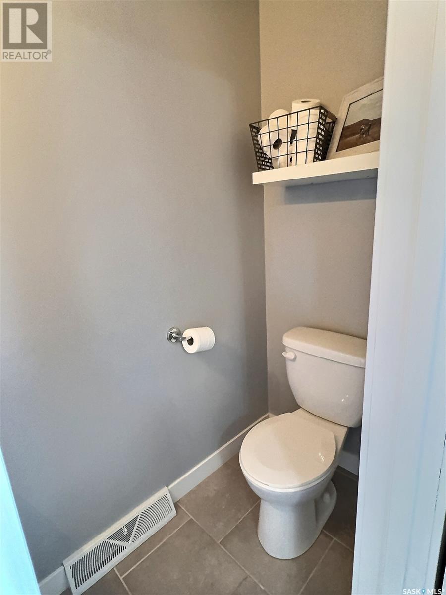 1017 2nd Street, Estevan, Saskatchewan  S4A 0L6 - Photo 24 - SK004554
